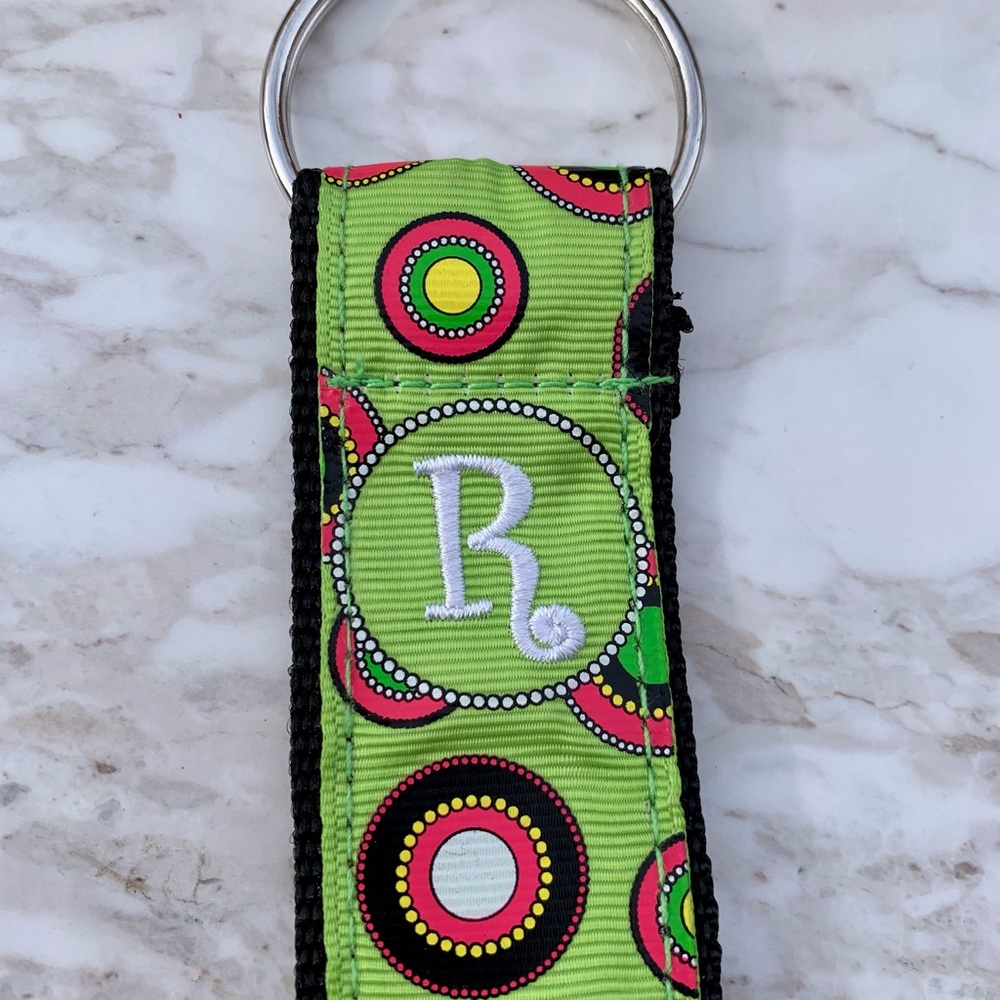 Keyring/Clip Initial R - Picture 2 of 4